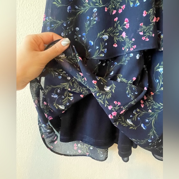 DKNY chiffon navy floral tired dress size 2 - Picture 4 of 6